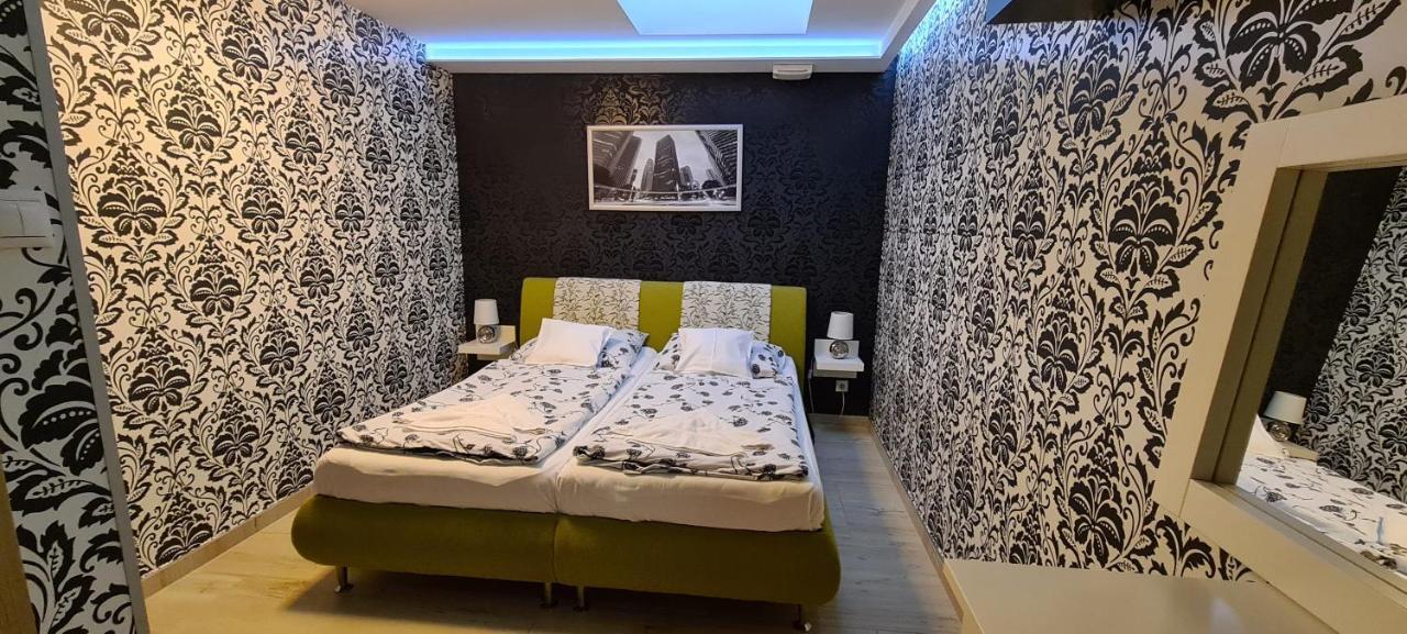 Villapark Pleasure Apartment Balatonfured Ngoại thất bức ảnh