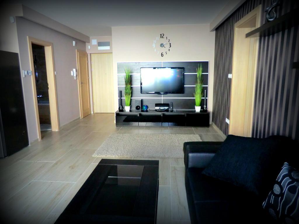 Villapark Pleasure Apartment Balatonfured Phòng bức ảnh